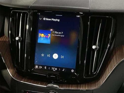 2024 Volvo XC60 Plus