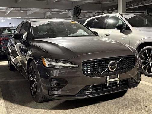 Platinum Grey 2025 Volvo S60 Plus
