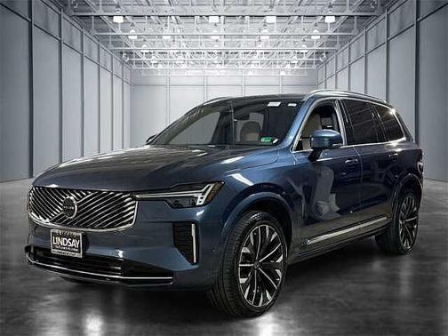 2025 Volvo XC90 Plus