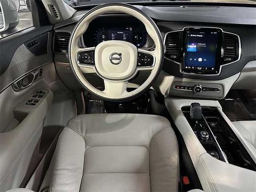 2025 Volvo XC90 Plus