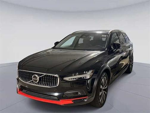 2024 Volvo V90 Cross Country Plus