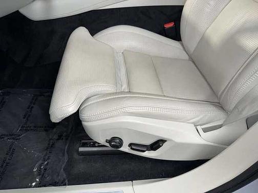 Vapour Grey 2024 Volvo XC90