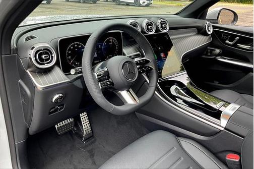2025 Mercedes-Benz GLC 350e Base