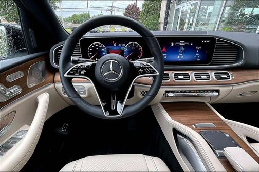 Moonlight White 2025 Mercedes-Benz GLE 450 4MATIC