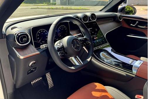 2025 Mercedes-Benz GLC 300 4MATIC