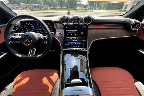 2025 Mercedes-Benz GLC 300 4MATIC