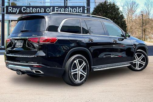 Black 2022 Mercedes-Benz GLS 450 4MATIC