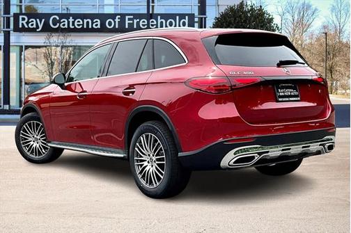 2025 Mercedes-Benz GLC 300 4MATIC