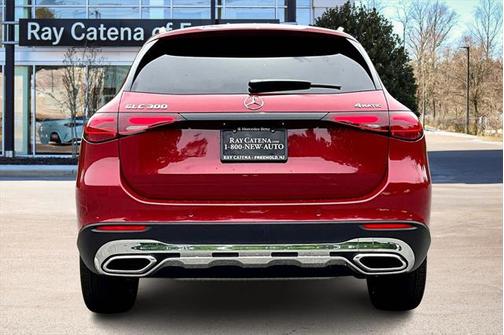 2025 Mercedes-Benz GLC 300 4MATIC