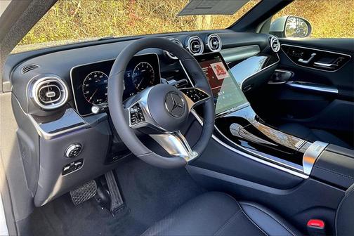 2026 Mercedes-Benz GLC 300 4MATIC