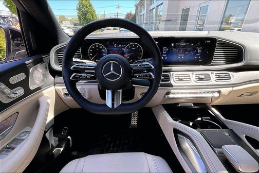White 2025 Mercedes-Benz GLS 450 4MATIC
