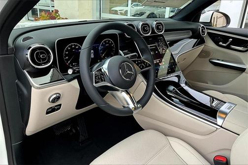 2026 Mercedes-Benz GLC 300 4MATIC