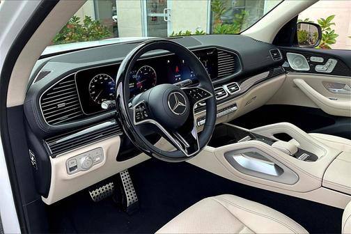 2026 Mercedes-Benz GLS 450 4MATIC