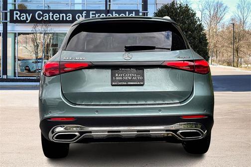 2026 Mercedes-Benz GLC 300 4MATIC
