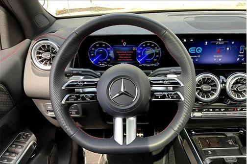 2024 Mercedes-Benz EQB 300 4MATIC