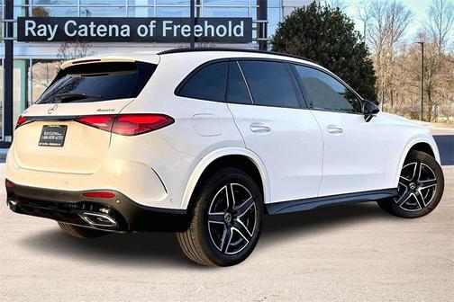 2025 Mercedes-Benz GLC 300 4MATIC
