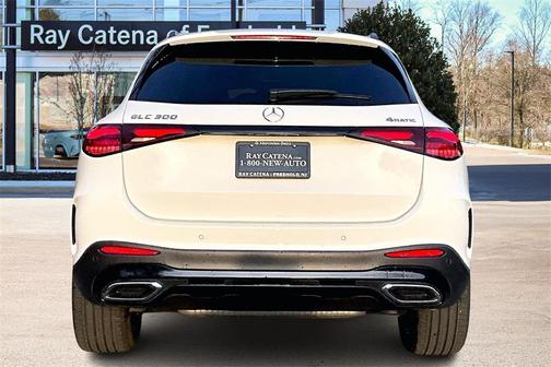 2025 Mercedes-Benz GLC 300 4MATIC