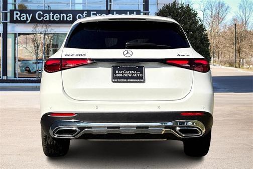 2026 Mercedes-Benz GLC 300 4MATIC