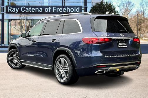 2026 Mercedes-Benz GLS 450 4MATIC