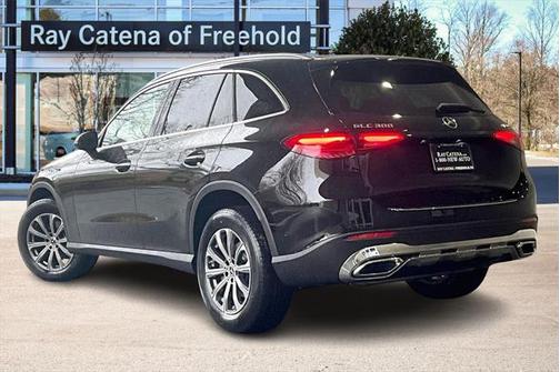 2025 Mercedes-Benz GLC 300 4MATIC
