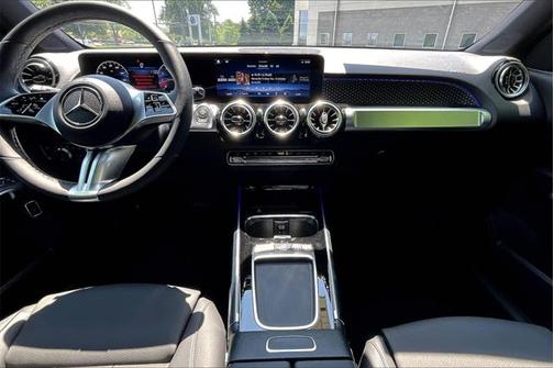 2025 Mercedes-Benz GLB 250 4MATIC