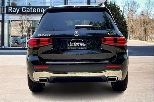 2025 Mercedes-Benz GLB 250 4MATIC