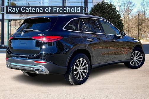 2025 Mercedes-Benz GLC 300 4MATIC