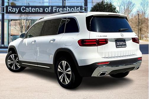 2025 Mercedes-Benz GLB 250 4MATIC