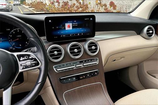 2022 Mercedes-Benz GLC 300 4MATIC