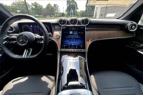 2025 Mercedes-Benz GLC 350e Base