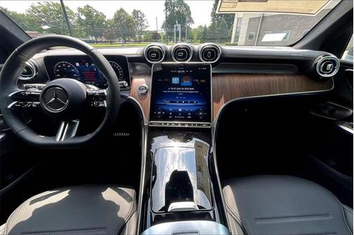 2025 Mercedes-Benz GLC 350e Base