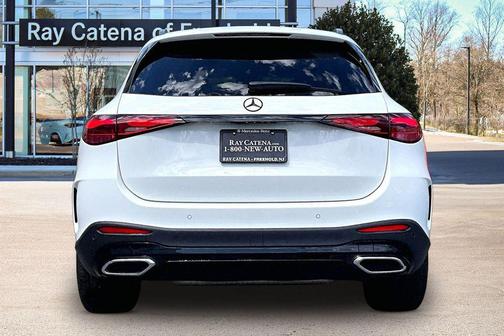 Polar White 2025 Mercedes-Benz GLC 300 4MATIC