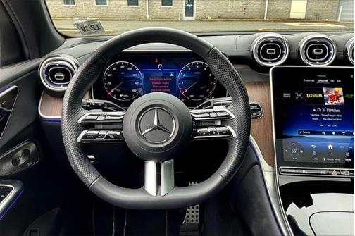 2025 Mercedes-Benz GLC 300 4MATIC