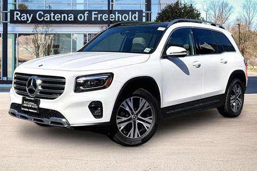 Polar White 2026 Mercedes-Benz GLB 250 4MATIC
