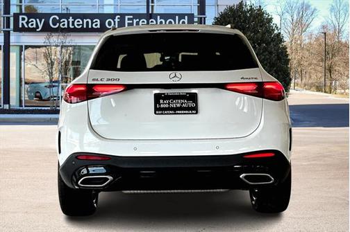 2025 Mercedes-Benz GLC 300 4MATIC