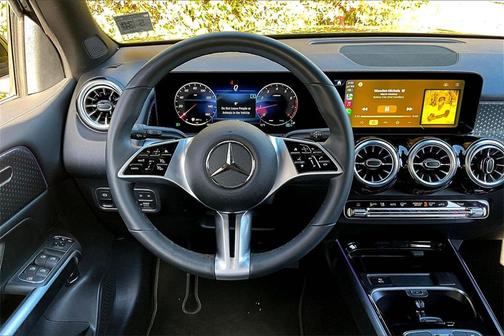 2025 Mercedes-Benz GLB 250 4MATIC