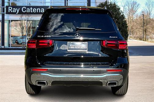 2025 Mercedes-Benz GLB 250 4MATIC