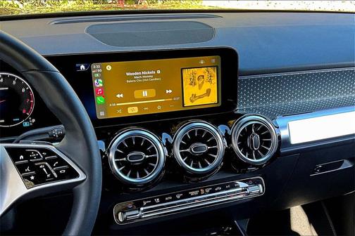 2025 Mercedes-Benz GLB 250 4MATIC