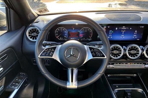 2026 Mercedes-Benz GLB 250 4MATIC