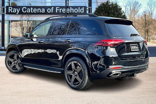 Black 2026 Mercedes-Benz GLE 450 4MATIC