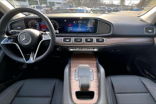 Black 2026 Mercedes-Benz GLE 450 4MATIC
