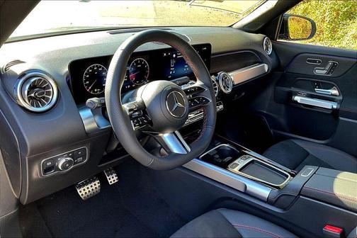 2026 Mercedes-Benz GLB 250 4MATIC