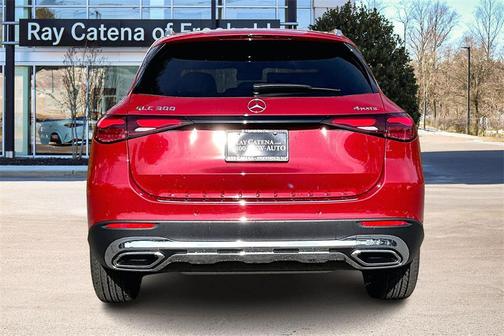 2026 Mercedes-Benz GLC 300 4MATIC
