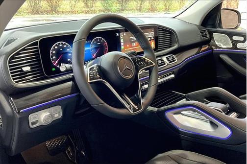 2025 Mercedes-Benz GLS 450 4MATIC