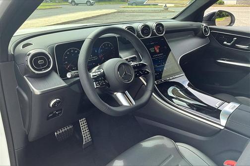 2025 Mercedes-Benz GLC 300 4MATIC