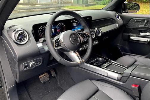 2025 Mercedes-Benz GLB 250 4MATIC