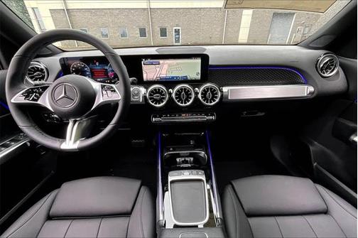 2025 Mercedes-Benz GLB 250 4MATIC