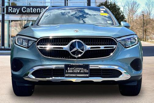 Verde 2025 Mercedes-Benz GLC 300 4MATIC