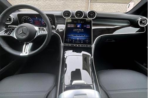 2025 Mercedes-Benz GLC 300 4MATIC