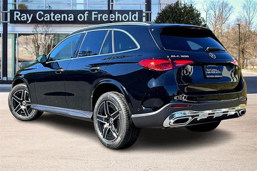 2026 Mercedes-Benz GLC 300 4MATIC